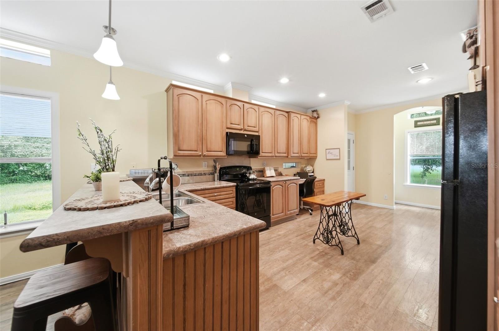 25138 Buttonwood Dr Property Photo 21