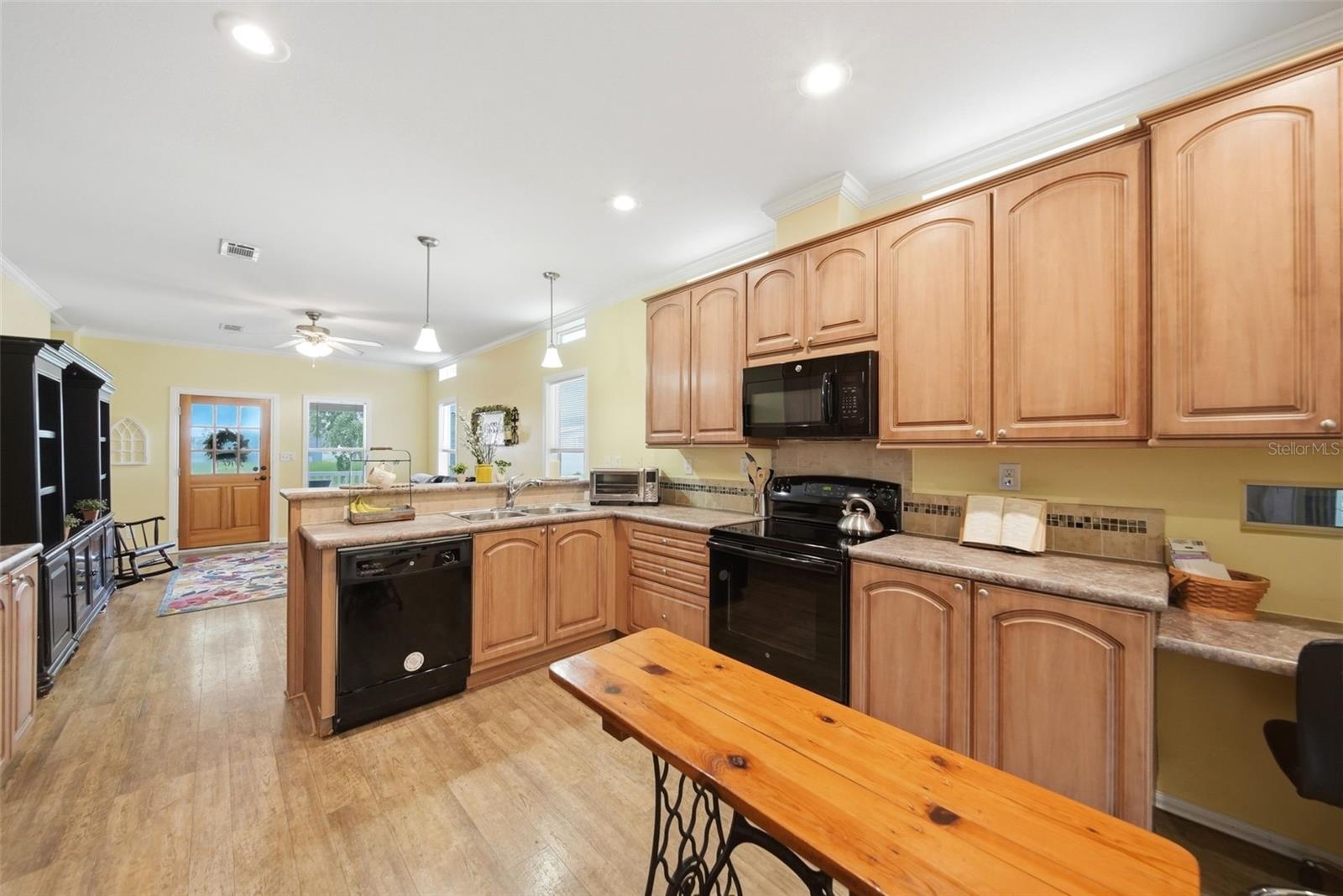 25138 Buttonwood Dr Property Photo 22