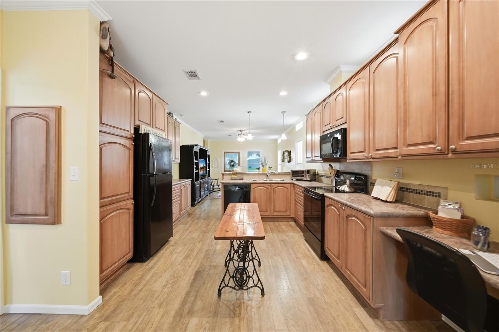 25138 Buttonwood Dr Property Photo 23