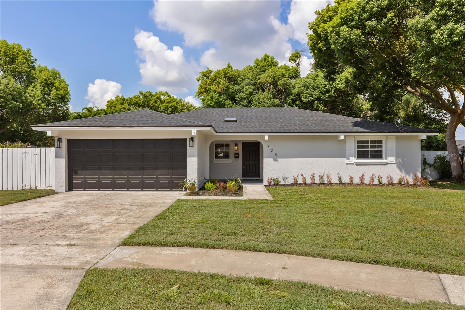 726 FOREST GLEN CT