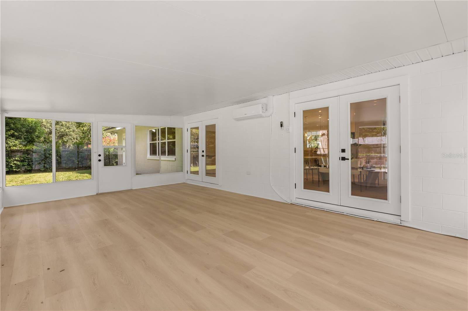 726 Forest Glen Ct Property Photo 30