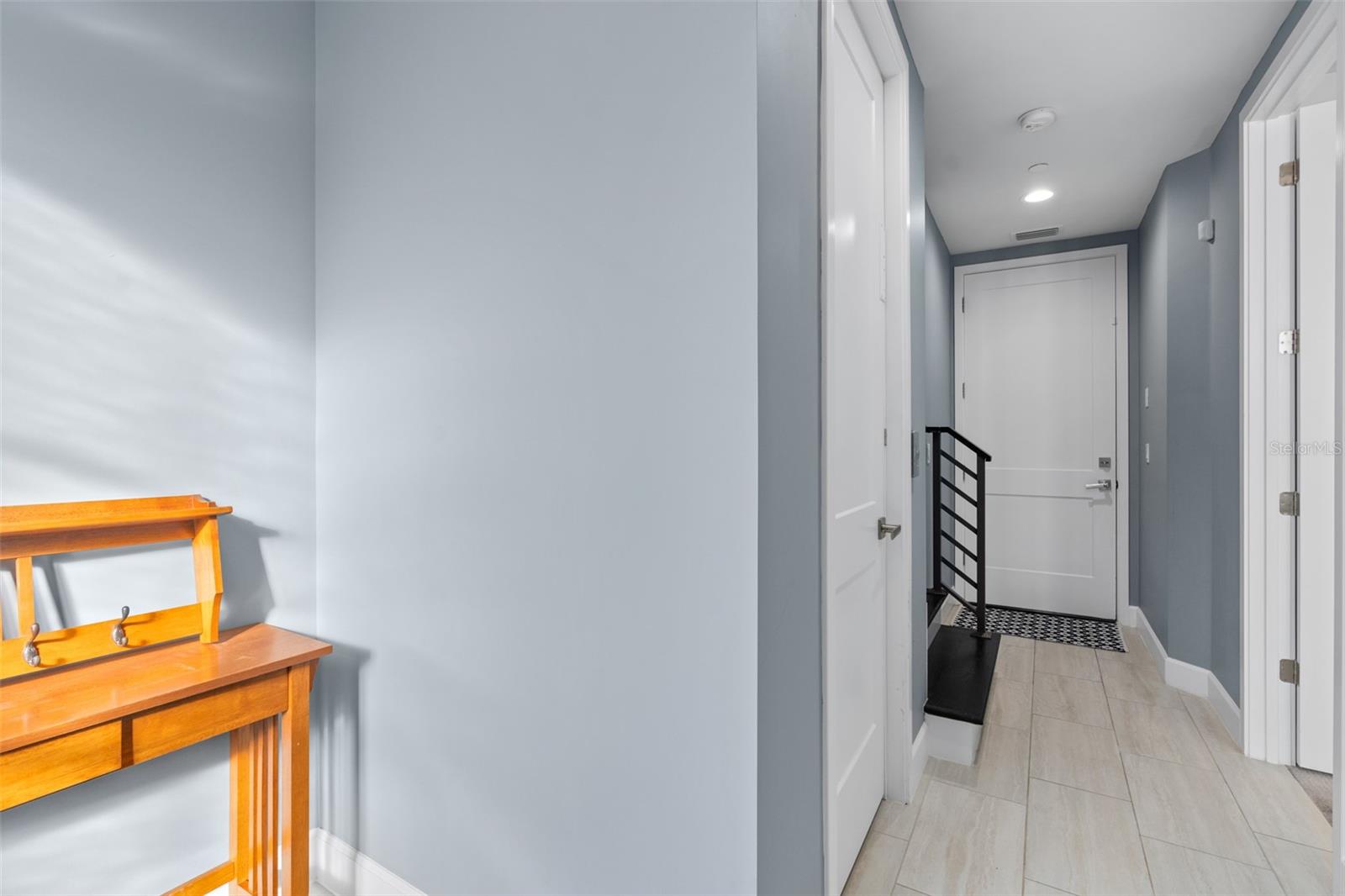 129 S Park Ave #8e Property Photo 5