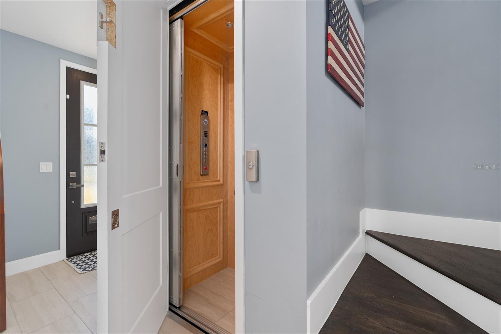 129 S Park Ave #8e Property Photo 6