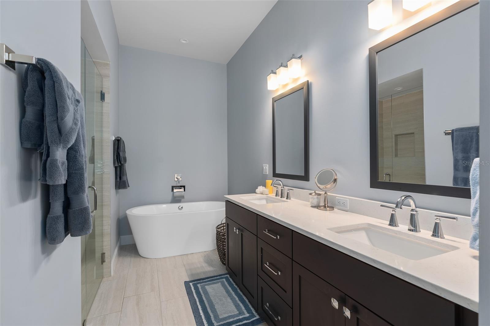 129 S Park Ave #8e Property Photo 12
