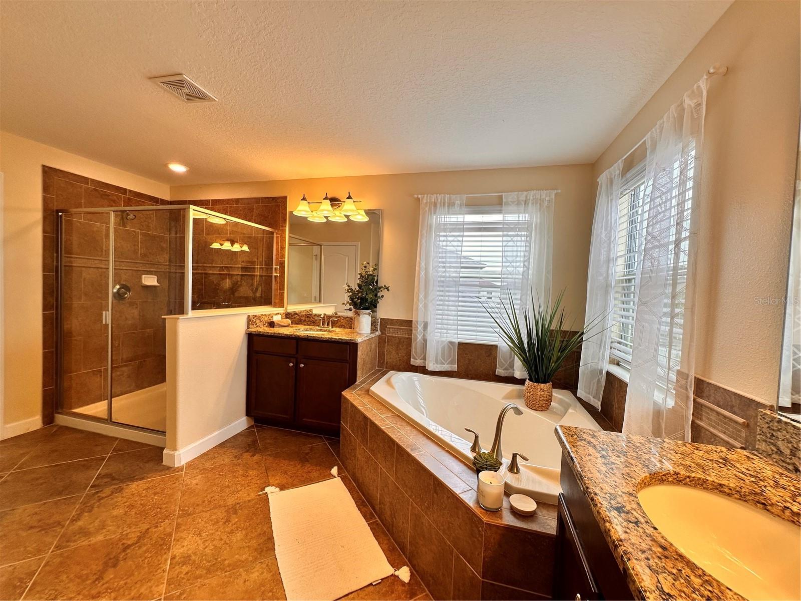 7409 Fairgrove Ave Property Photo 15