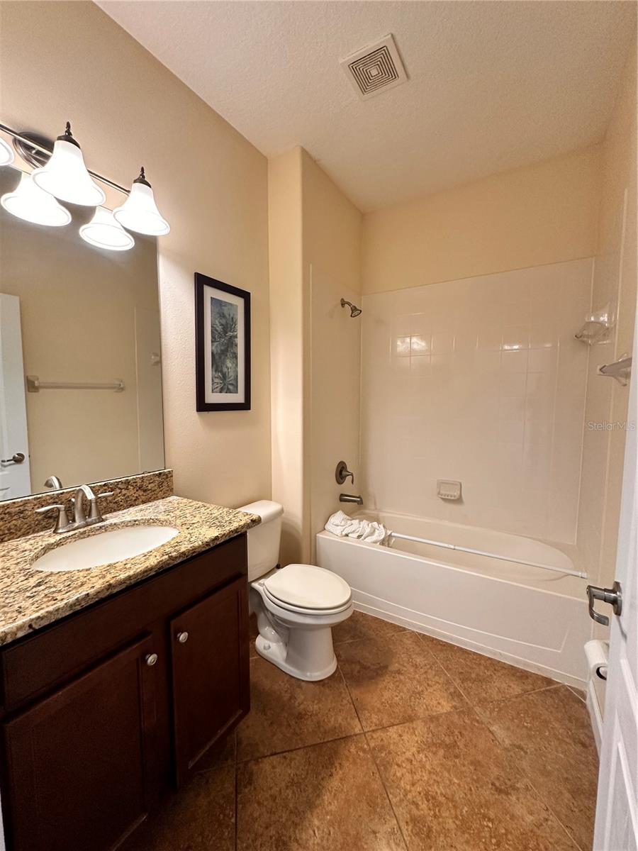 7409 Fairgrove Ave Property Photo 16