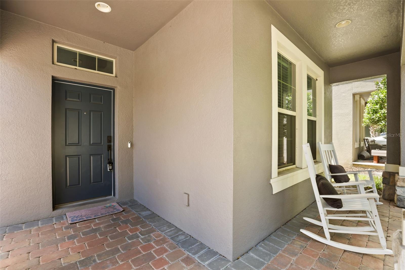 16082 Hampton Crossing Dr Property Photo 4