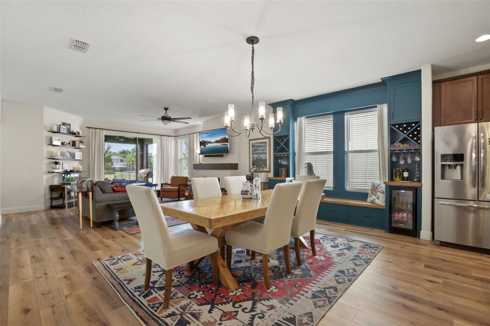 16082 Hampton Crossing Dr Property Photo 6