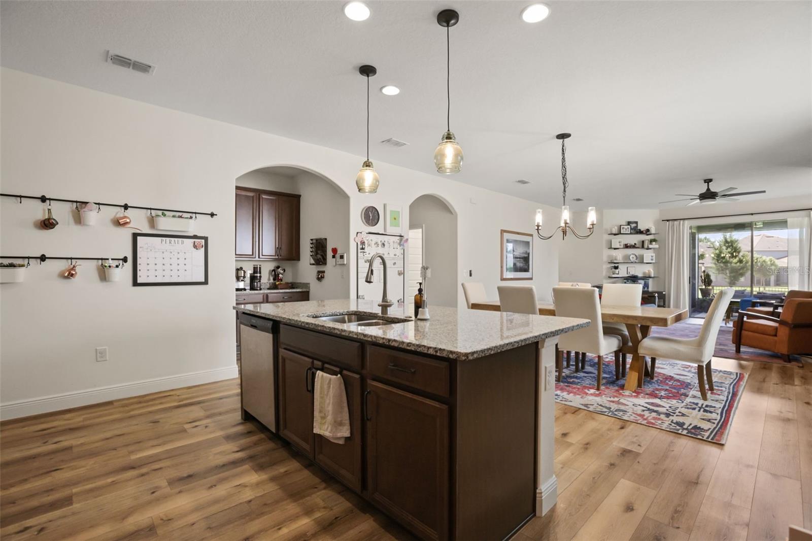 16082 Hampton Crossing Dr Property Photo 16