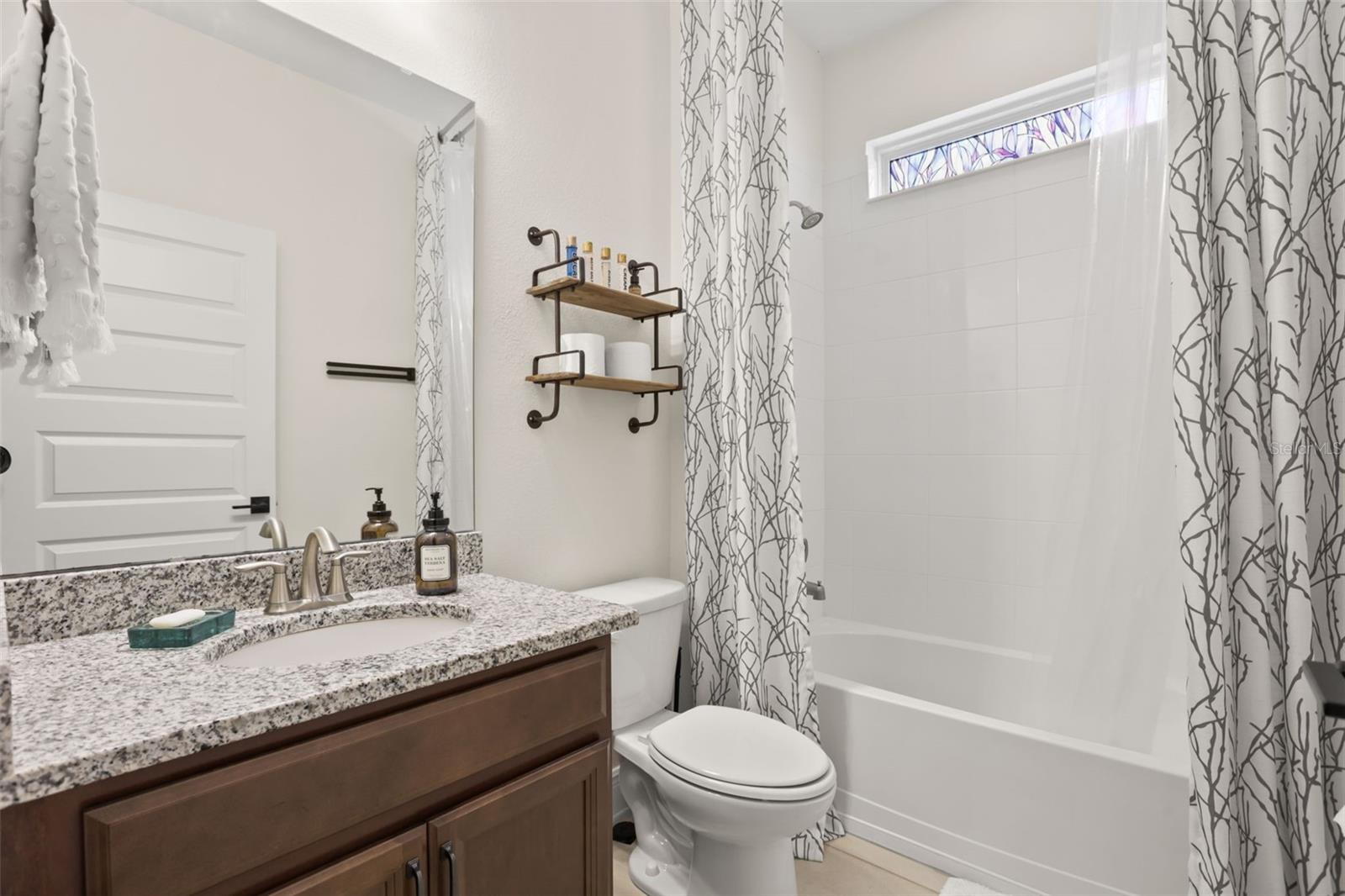 16082 Hampton Crossing Dr Property Photo 27