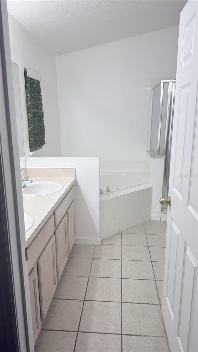 1144 Clear Creek Cir Property Photo 13