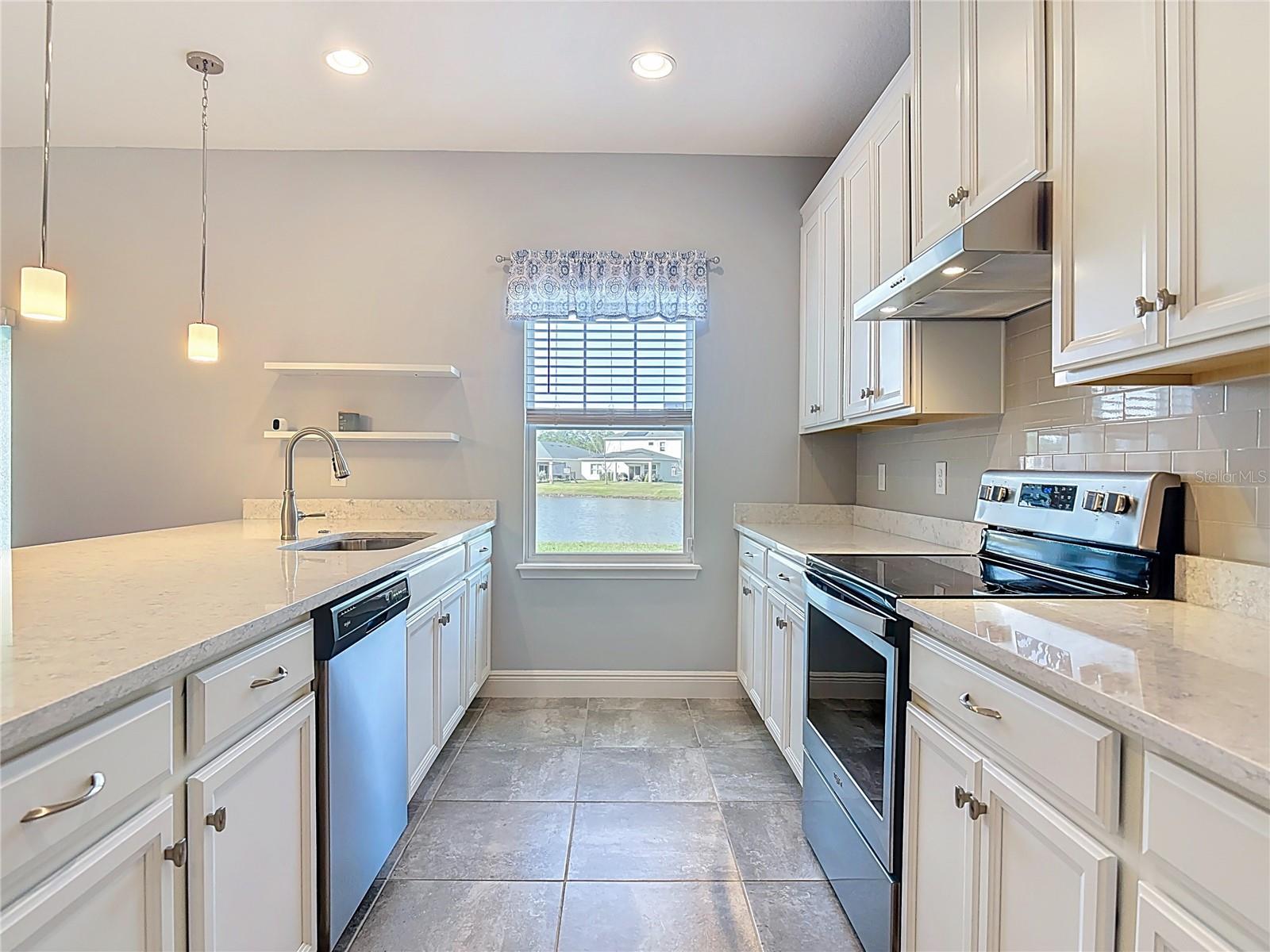 5644 Estero Loop Property Photo 4