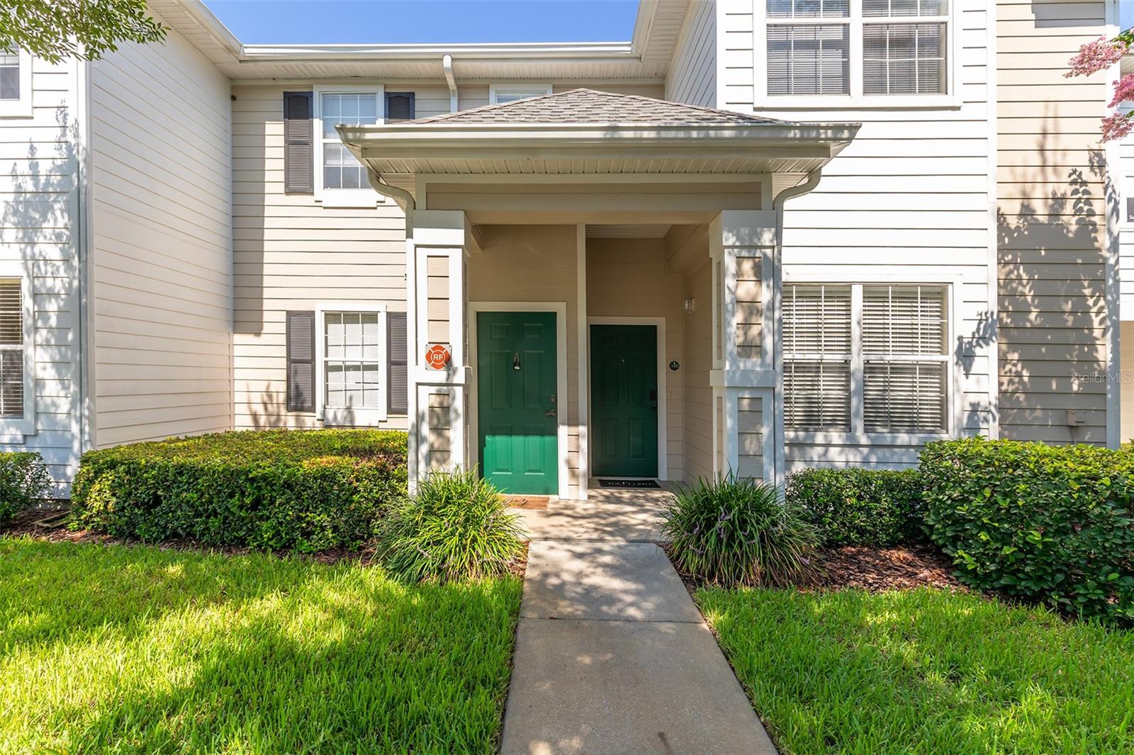 O6420656 Property Photo 1