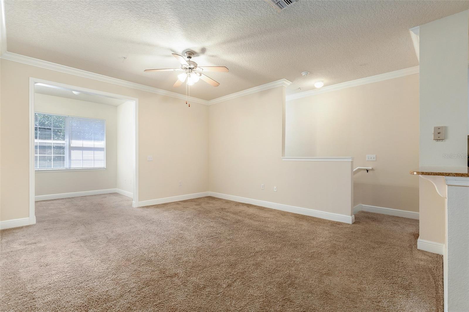 O6420656 Property Photo 2