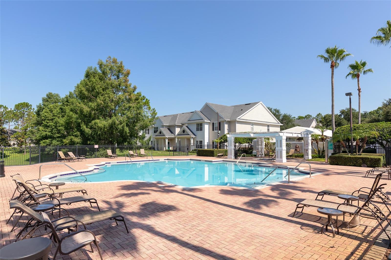 O6420656 Property Photo 14