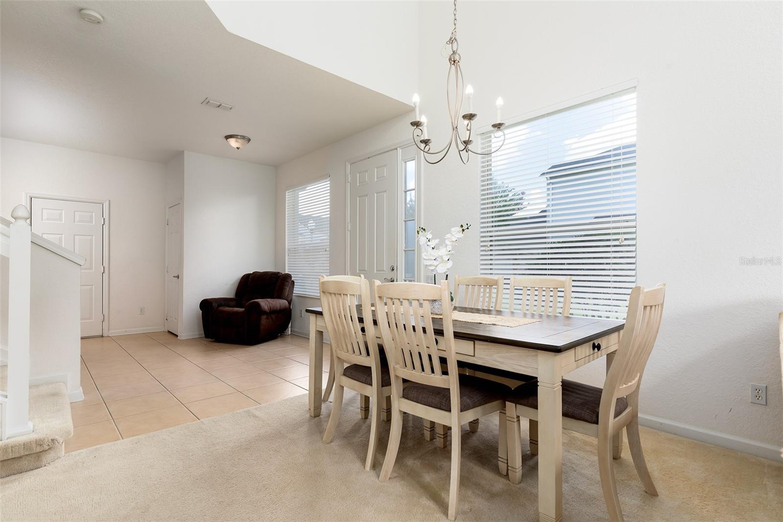 O6420664 Property Photo 6