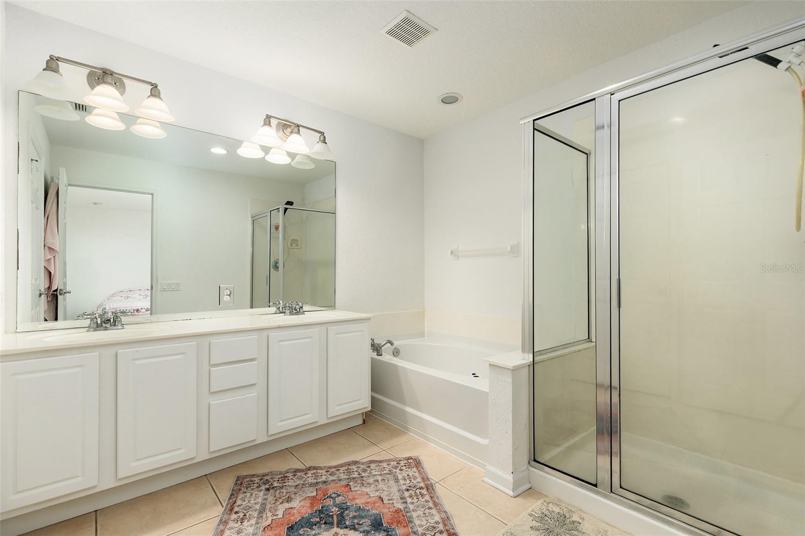 O6420664 Property Photo 9