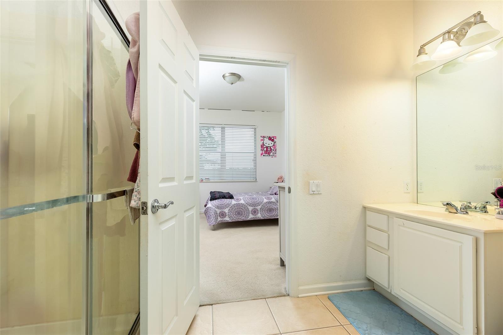 O6420664 Property Photo 11