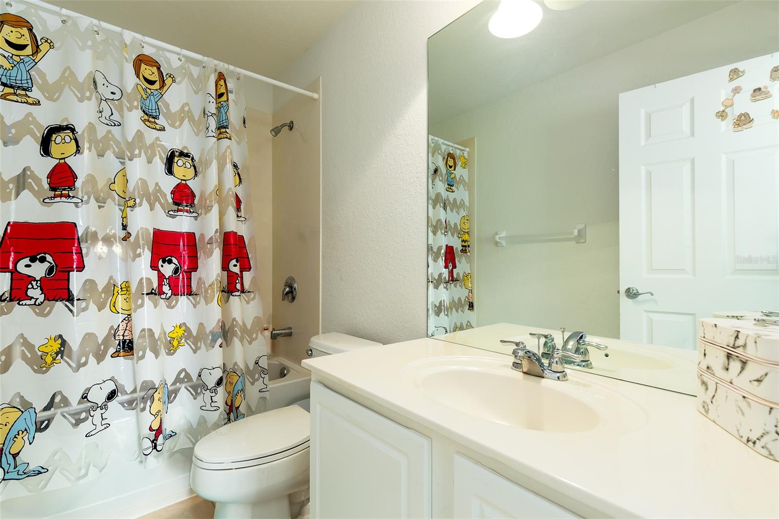 O6420664 Property Photo 13