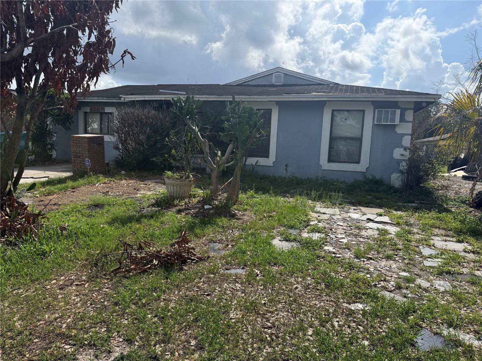 1765 Flores Ct Property Photo 1