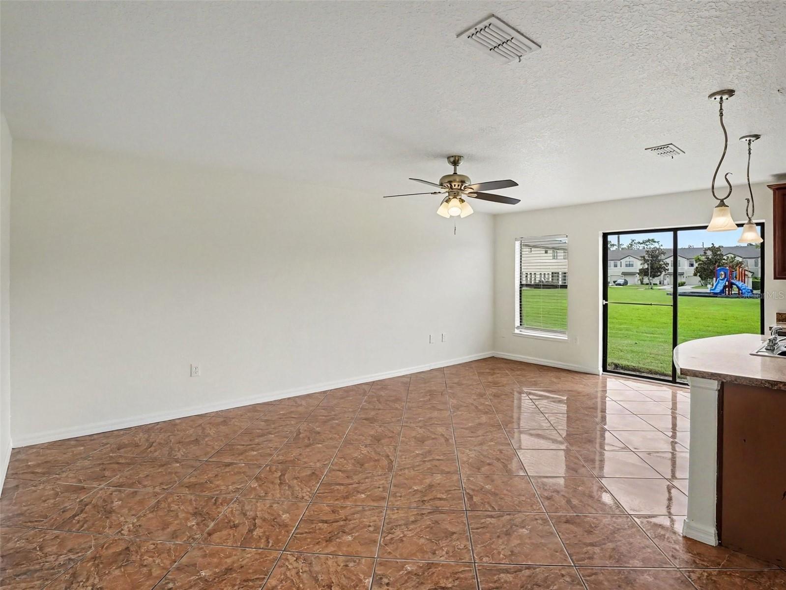 6105 Timber Crest Dr Property Photo 2