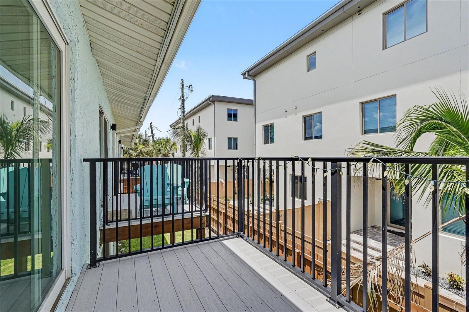 1011 S Miramar Ave #9 Property Photo 11