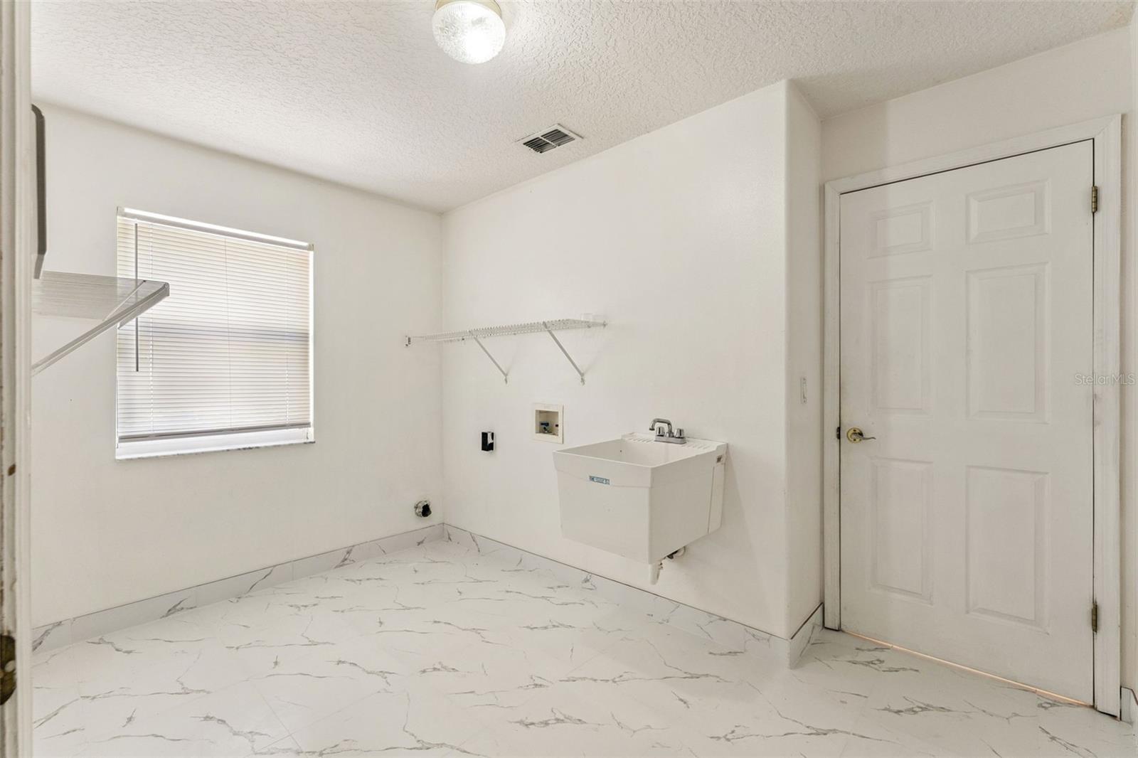 2205 Wintermere Pointe Dr Property Photo 44