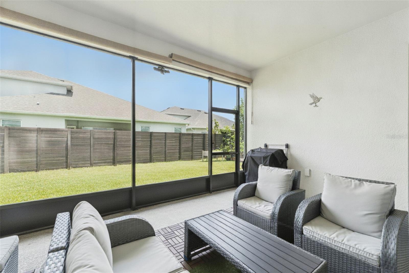 19053 Blueleaf St Property Photo 46