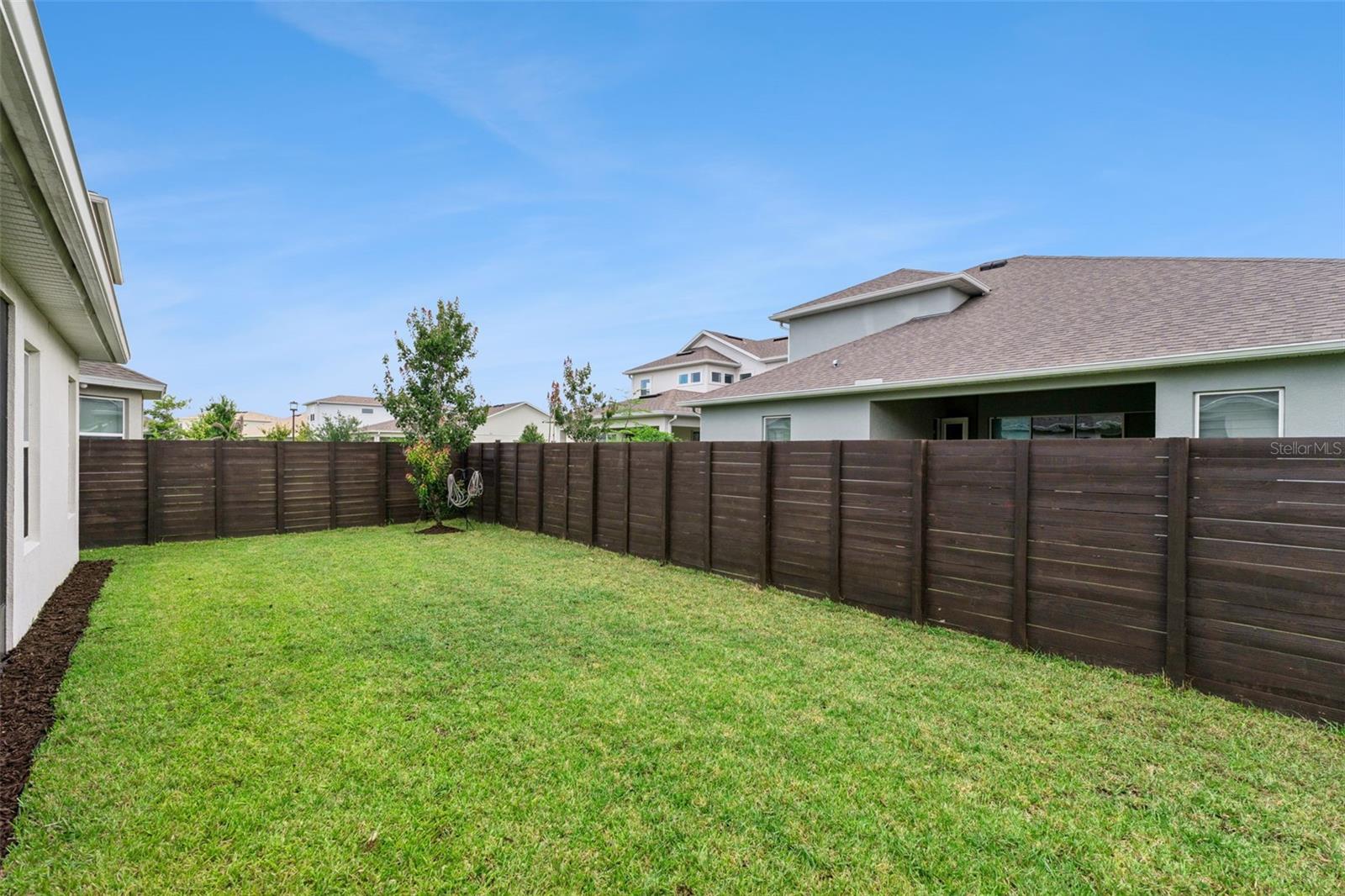 19053 Blueleaf St Property Photo 49