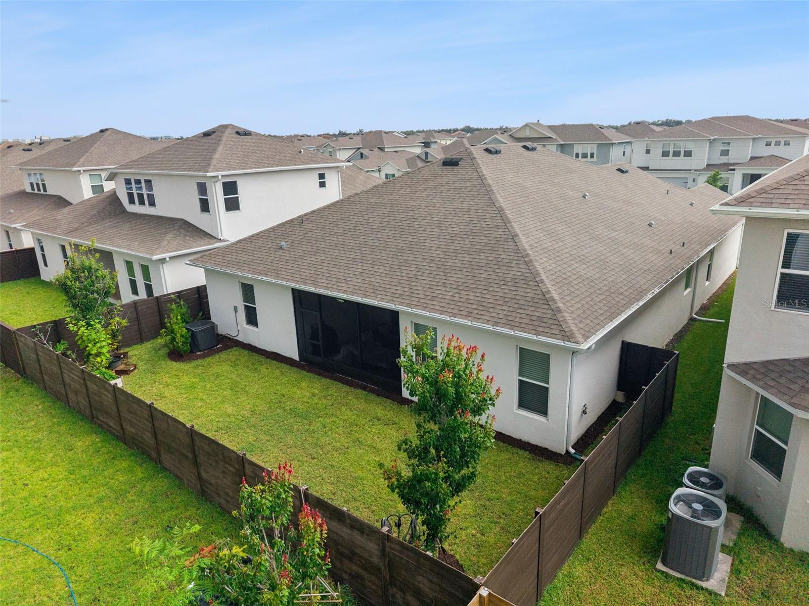 19053 Blueleaf St Property Photo 50