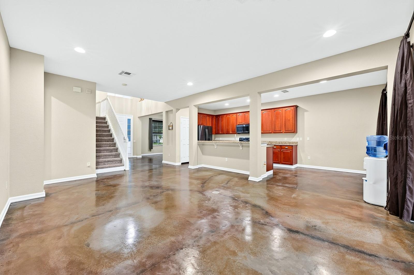 1135 Toluke Pt Property Photo 11