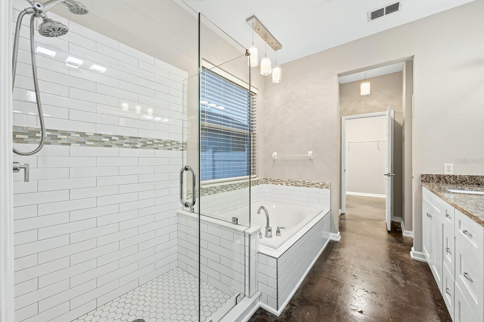 1135 Toluke Pt Property Photo 14