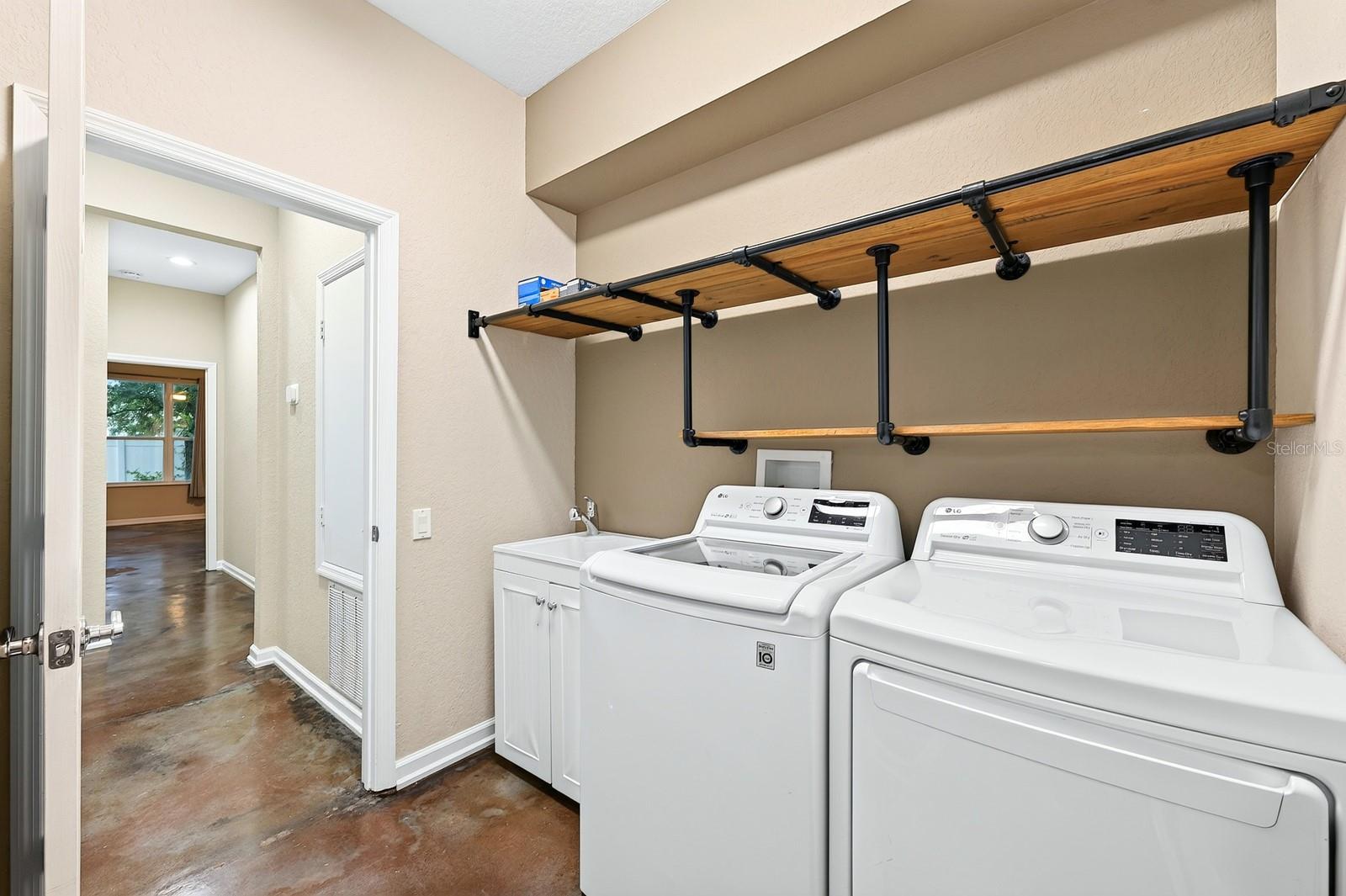 1135 Toluke Pt Property Photo 26