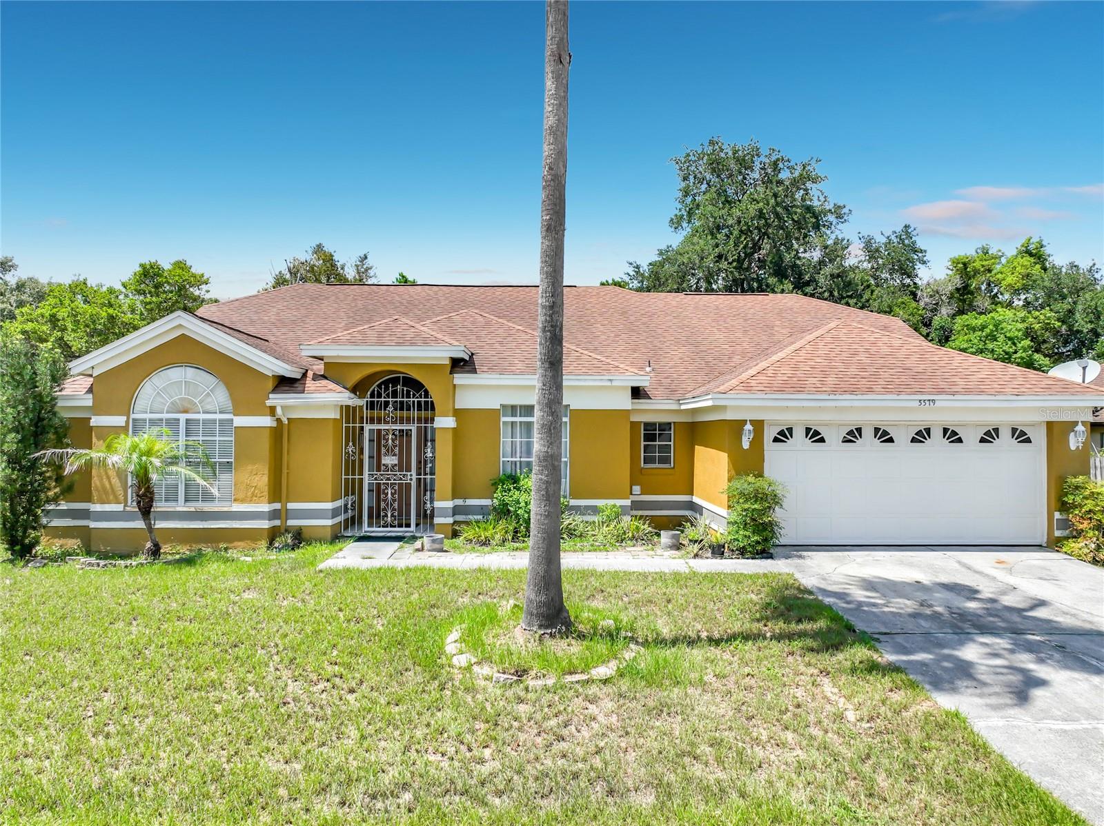 5579 RED BONE LN