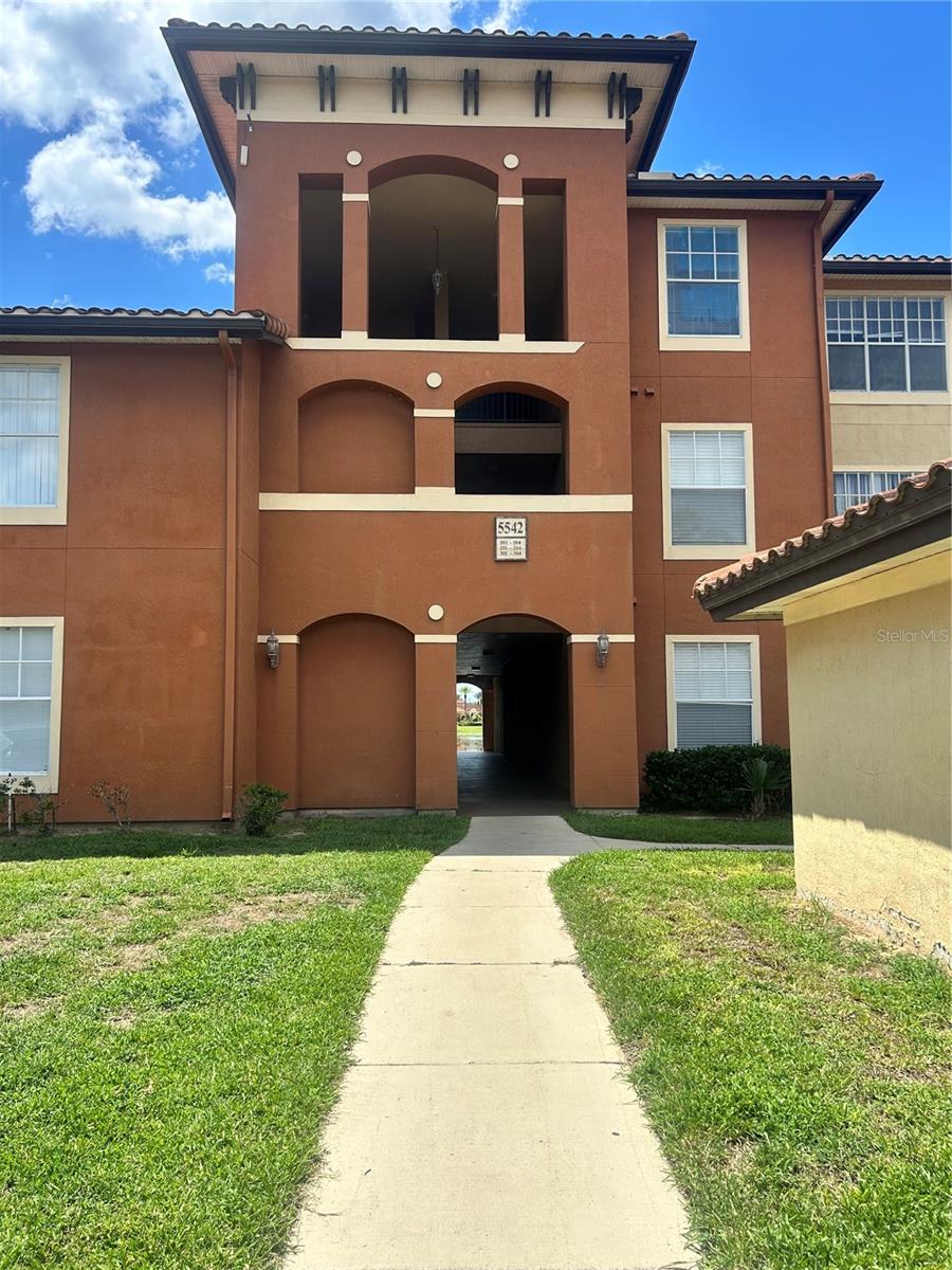 5542 METROWEST BLVD #7-104 Property Photo 1