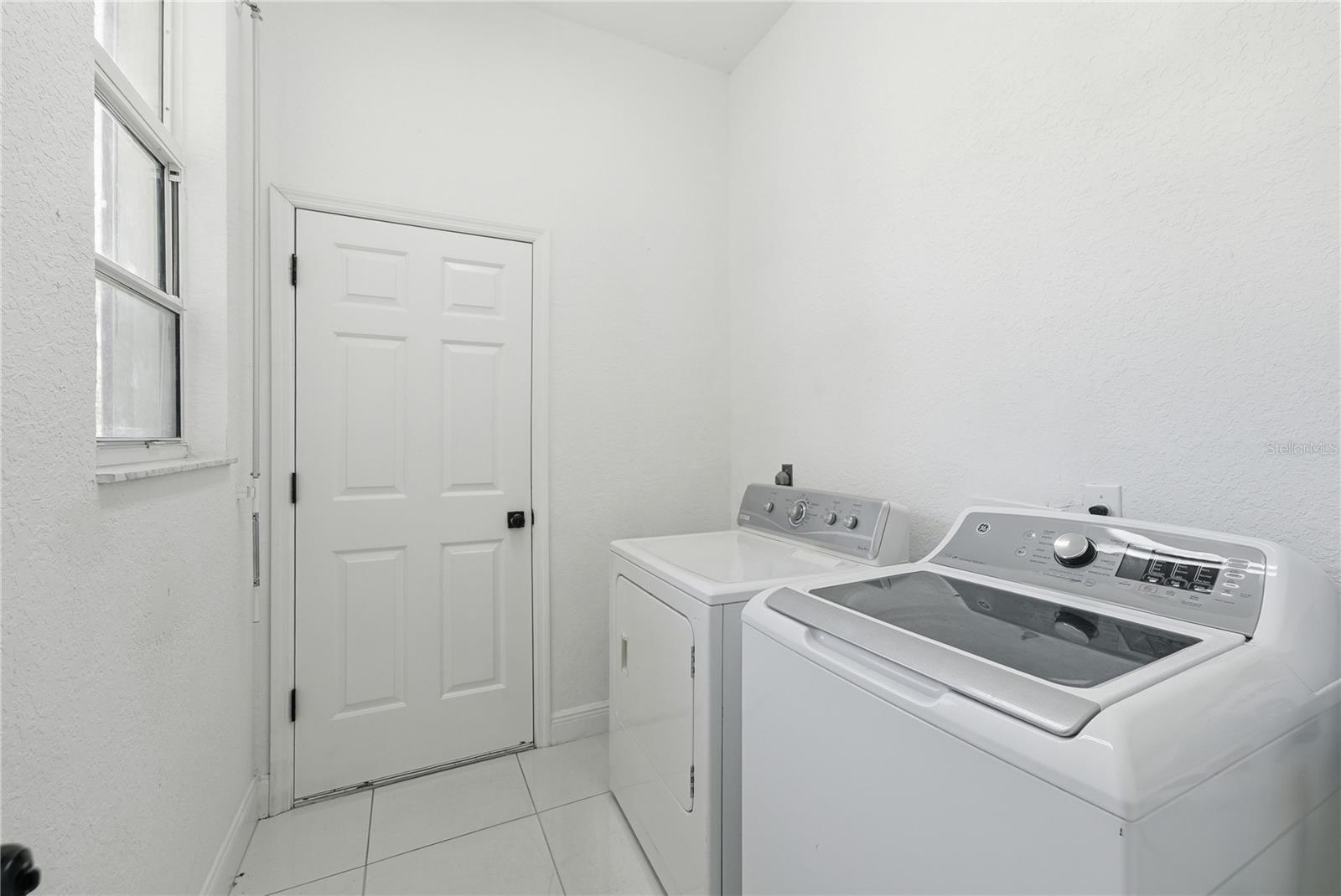7190 Six Gun Ct Property Photo 32