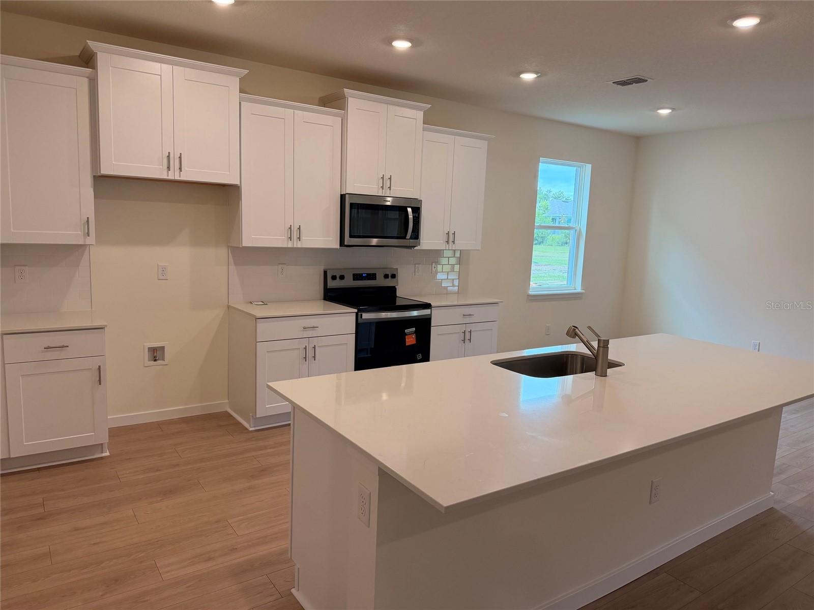 3042 Kingsman Trl Property Photo 3