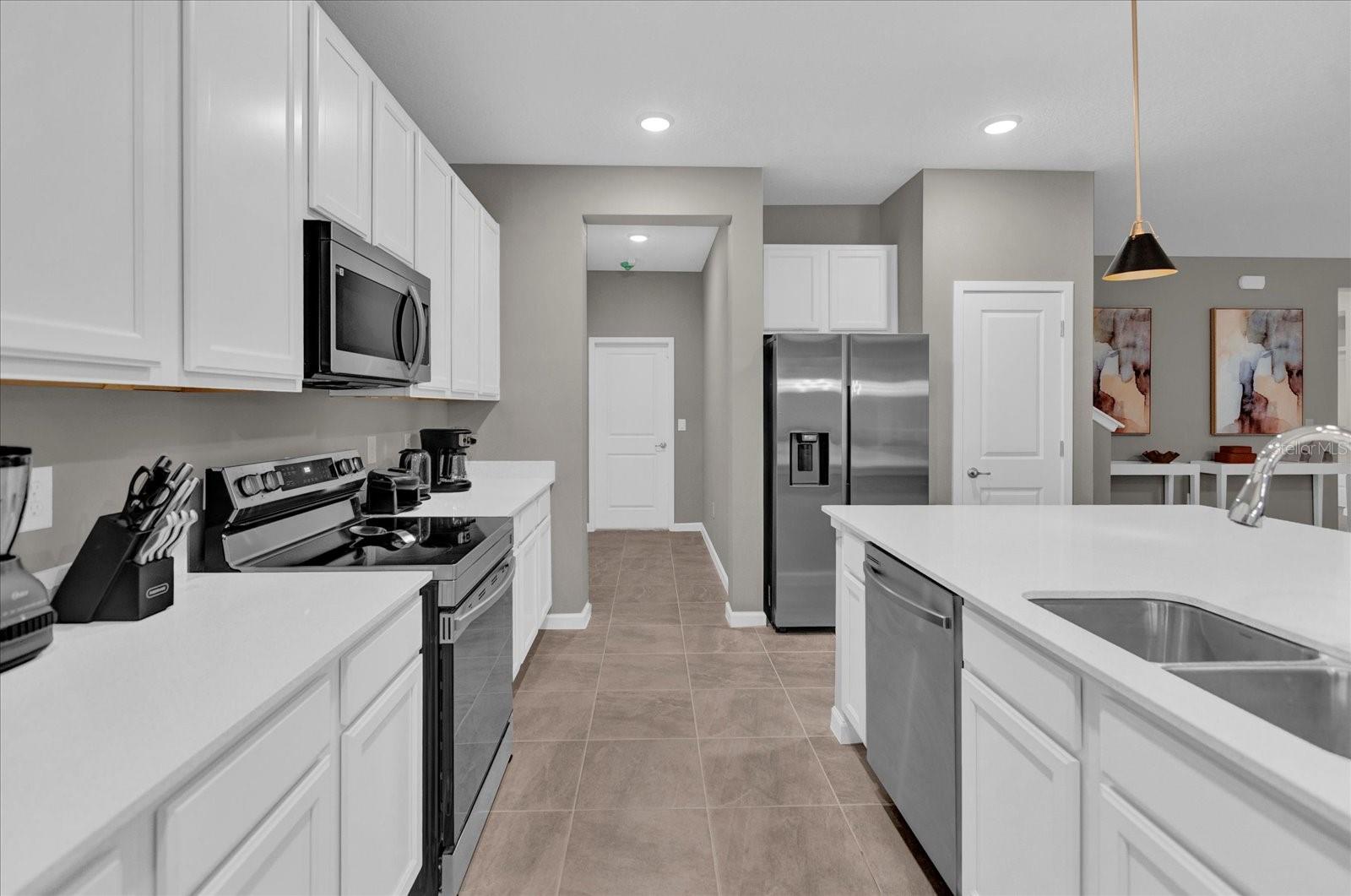 2441 Shanti Dr Property Photo 4