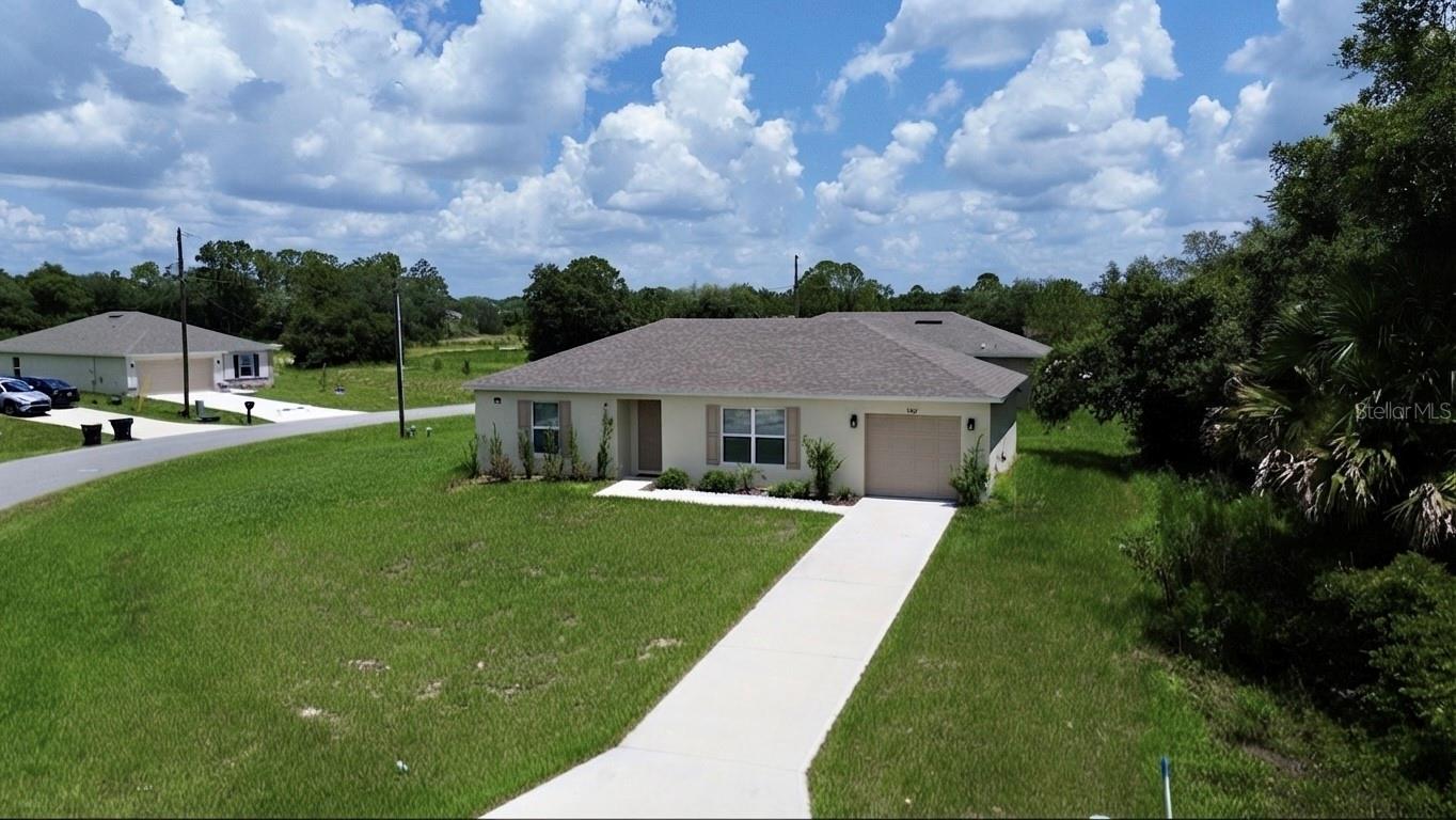 360 Bass Ct Property Photo 3