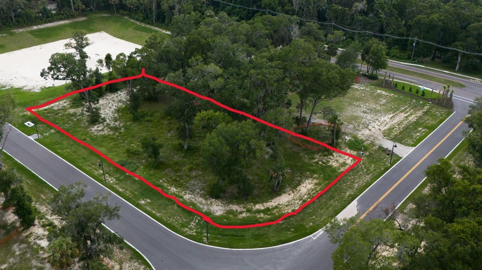 1704 Magnolia Bluff Cir Property Photo 2