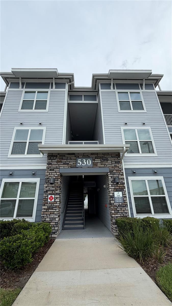530 ACADEMY DR #201 Property Photo 1
