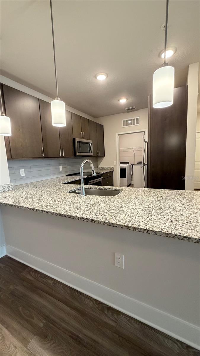 530 Academy Dr #201 Property Photo 4