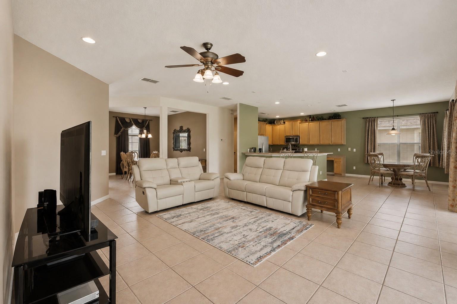 2582 Double Tree Pl Property Photo 7