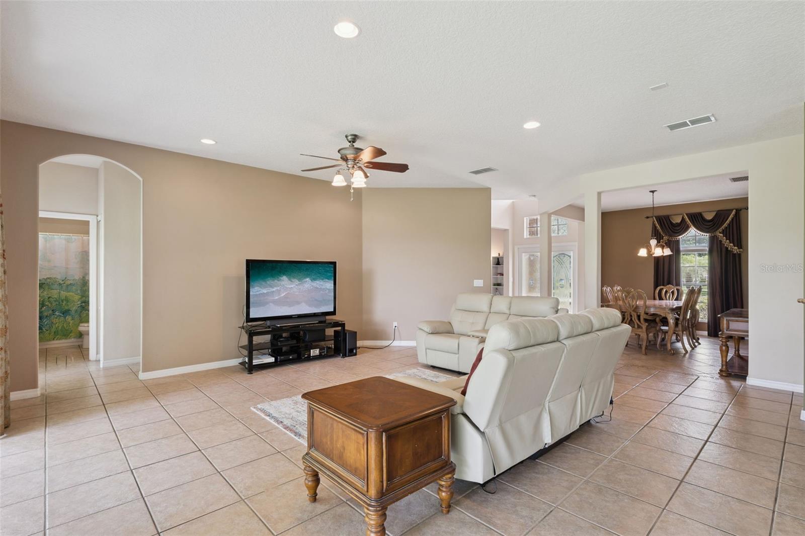 2582 Double Tree Pl Property Photo 9