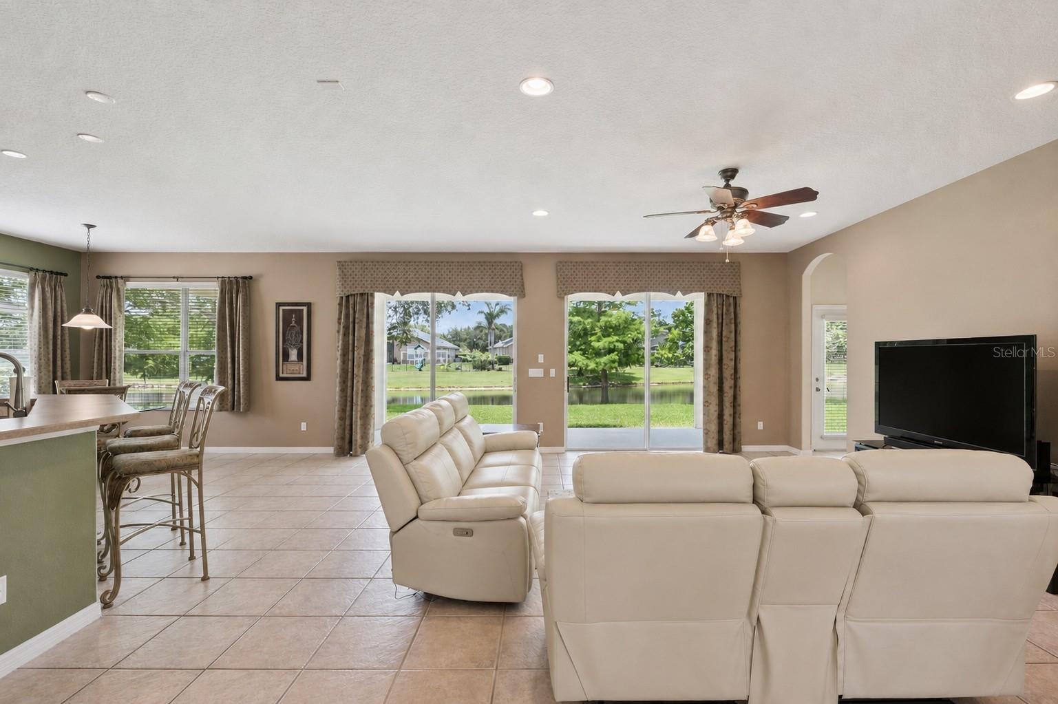 2582 Double Tree Pl Property Photo 10
