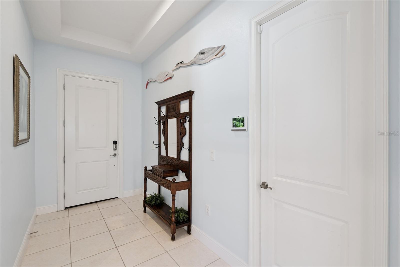 2632 Meadowedge Loop Property Photo 5