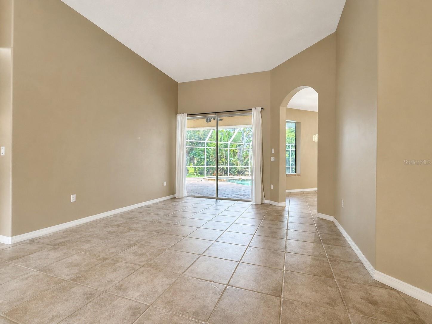 4625 Sweetmeadow Cir Property Photo 5