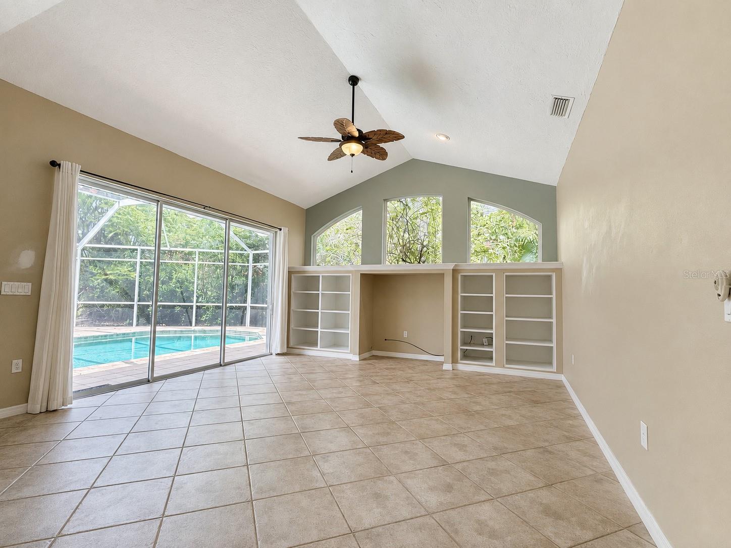 4625 Sweetmeadow Cir Property Photo 8