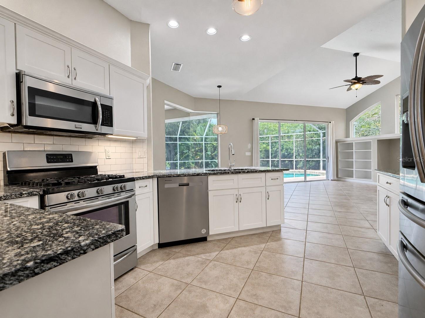 4625 Sweetmeadow Cir Property Photo 10