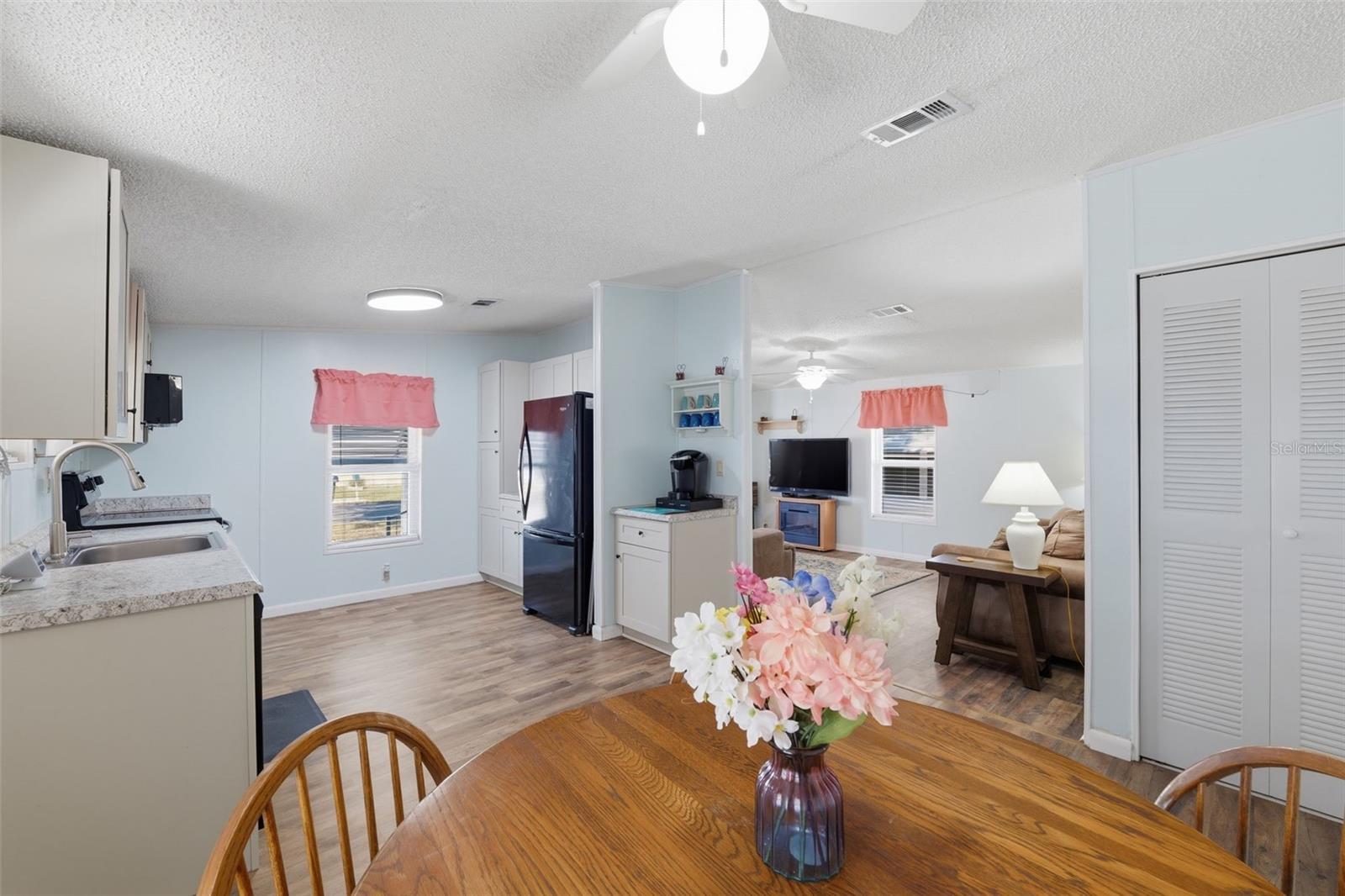 326 Nesbitt Park Ave Property Photo 16